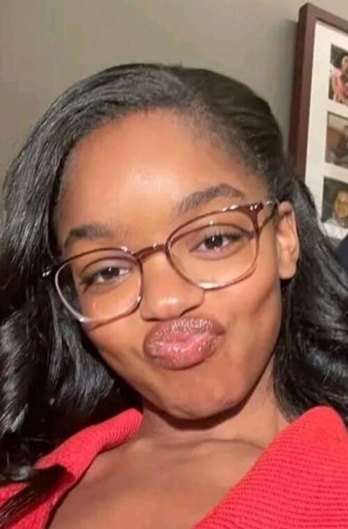 1000062956acb0eec4b5810783