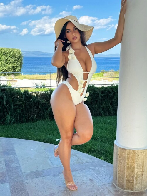 10000629984e74d2bd4ff3bb6d