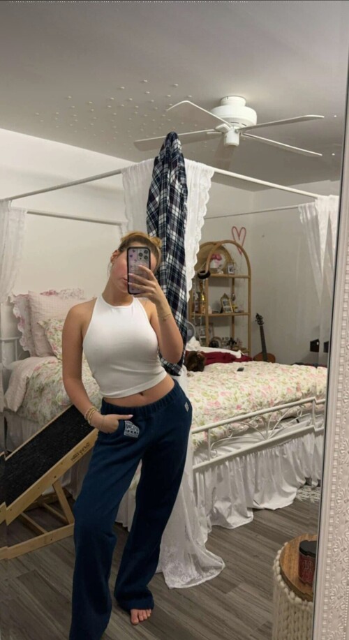 1000063621f69f98ad12d6a672