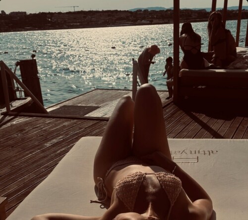 10000640123b8138113c8c9a9e