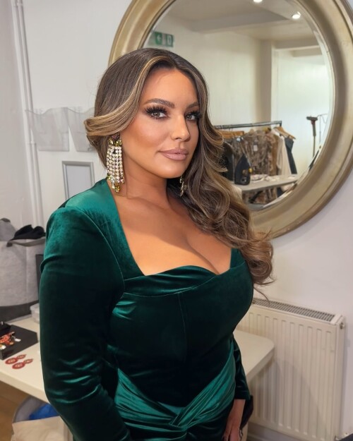 1000064024e4d33b50f2542de4