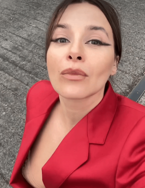 10000640623782669c41be5d73