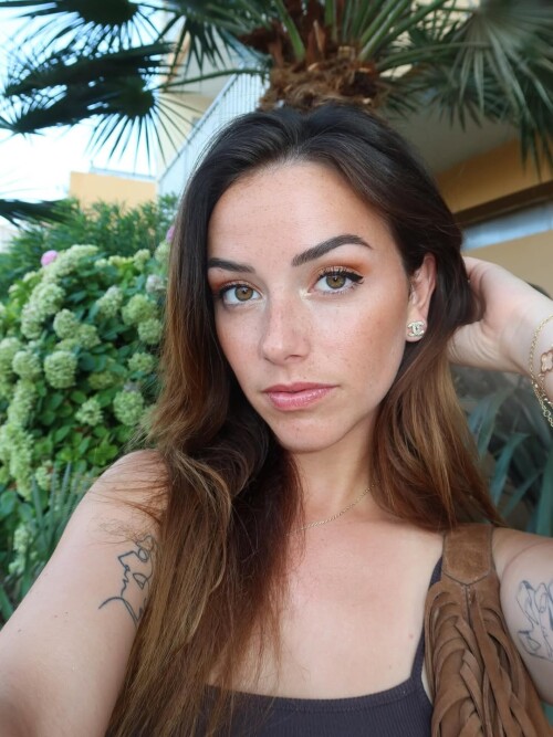 1000064616cdf1adb3936c667b