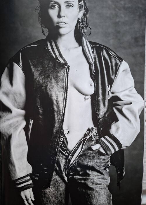 10000658112b2e90fccf38e4bc