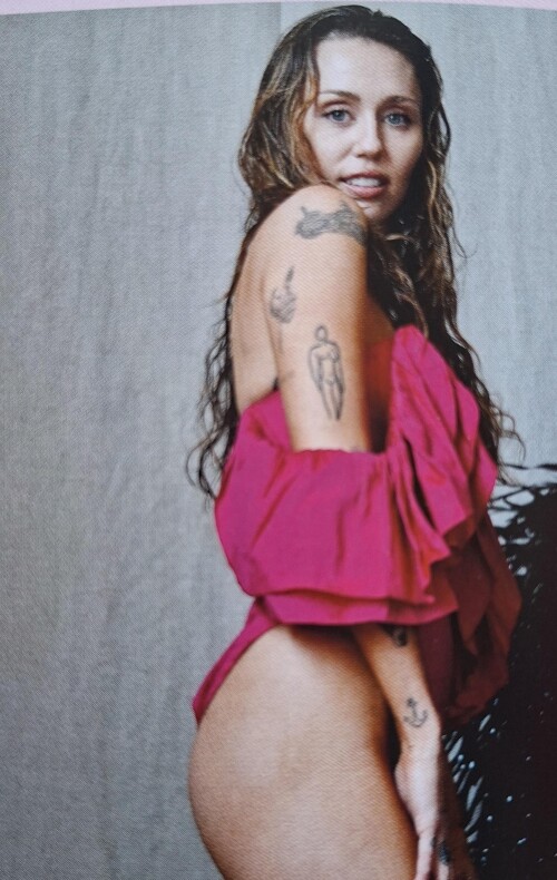 10000658258cfc3d4fdb806d1b