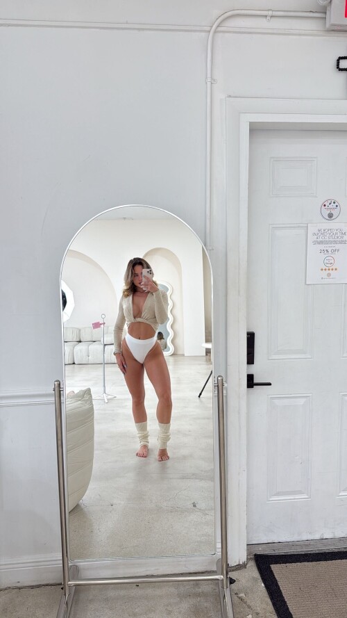 10000667695d47dcb9c9e38cd6