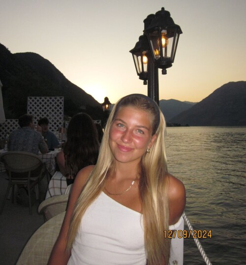 1000067239a7bf955f9727731b