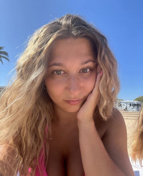 1000067555c6445ffb4a5d678b