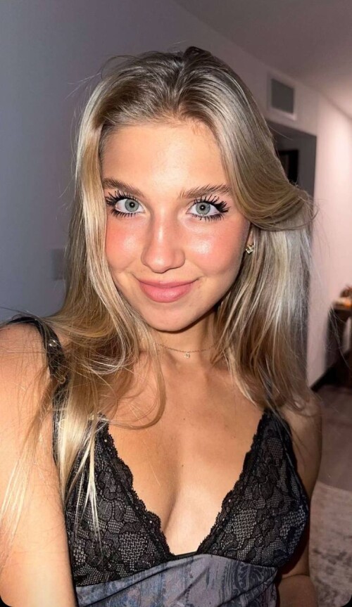 10000680715935a3297f8f7a78