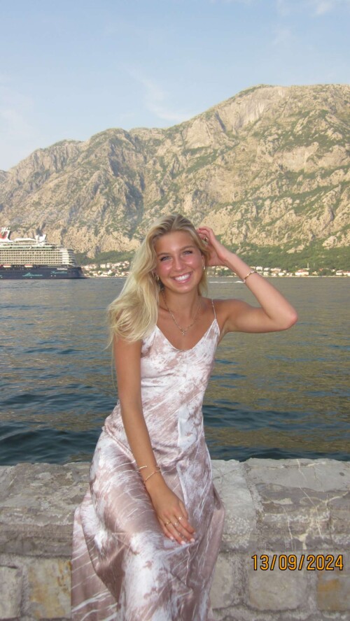 10000680995ac214b989eec785