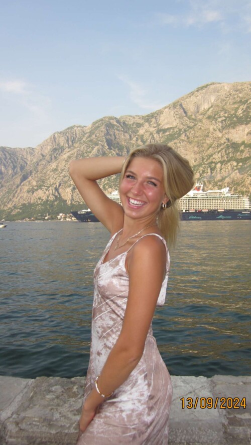 10000681020a4d3ea49afc2ad6