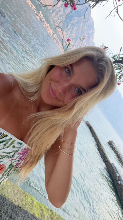 1000068116bedcfe9154ebf527