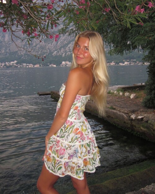 1000068181975a5d2809501e00