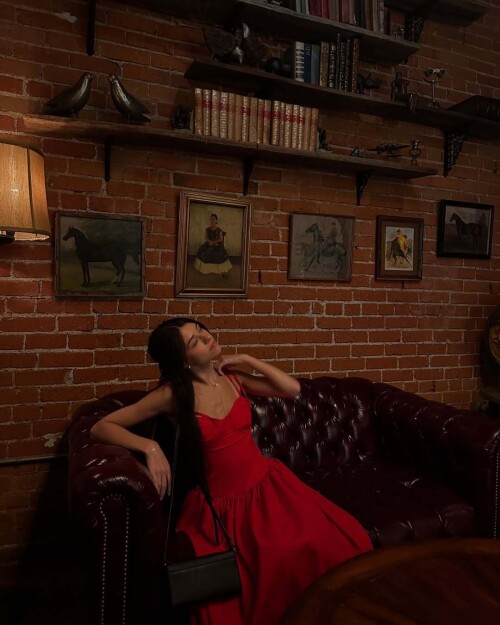 1000068328a96df647f40e963d