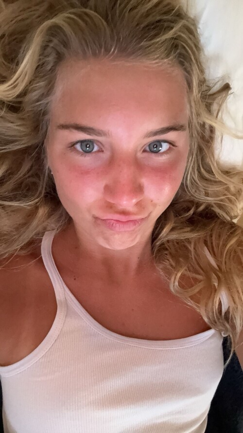 1000068784a6c9e855f376650b