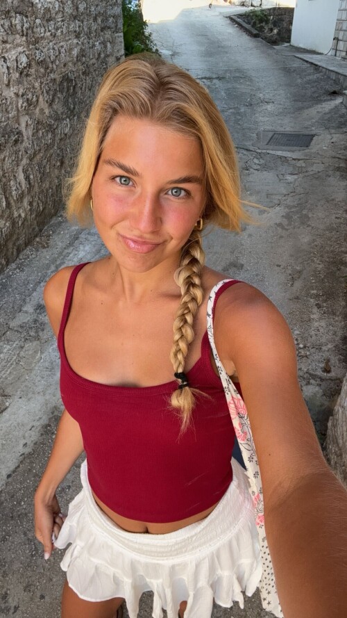 100006878531a94a4cb6c92665