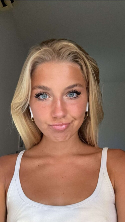 1000068797f2ada3ba87820545