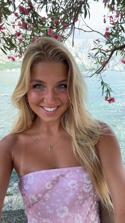 10000688104dae16c885faaafe