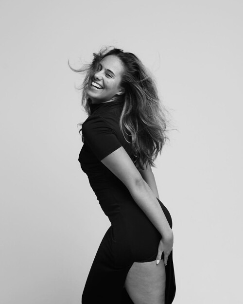 10000694329b7572b70c1d28dd