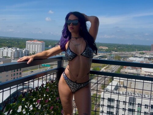 10000697793398fea5ad42aaec