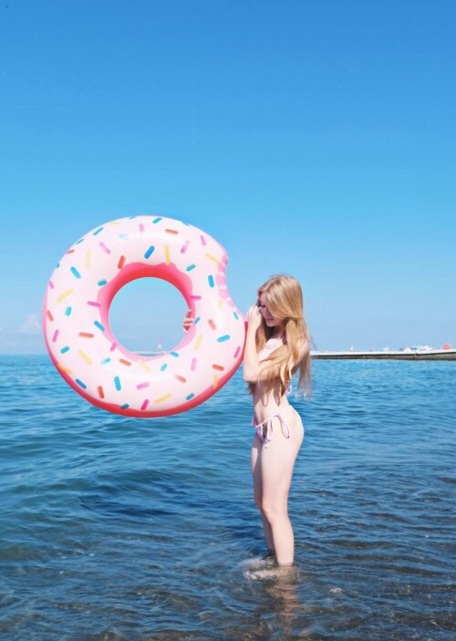 1000069882e0c80cdd1f6614f6