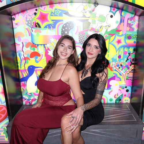 10000705939265e574aba31554