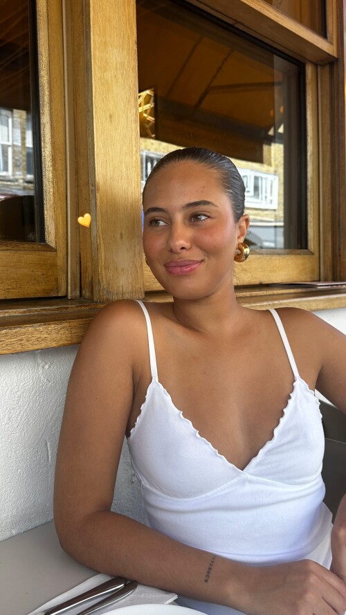 10000717985f442e6f6891996b