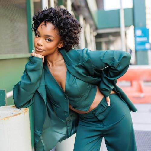 10000727518ec4a0fa74ce15b3