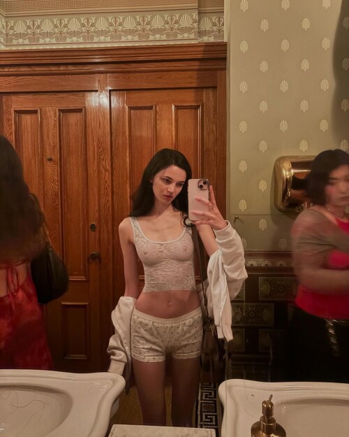 1000072893ff3d0cf0b8add36c