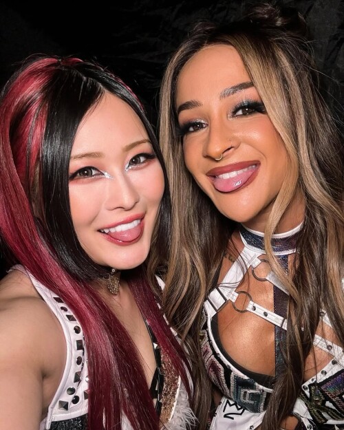 10000729677e3097b0f244dfa0