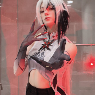 10000734875efaf32987ca0963