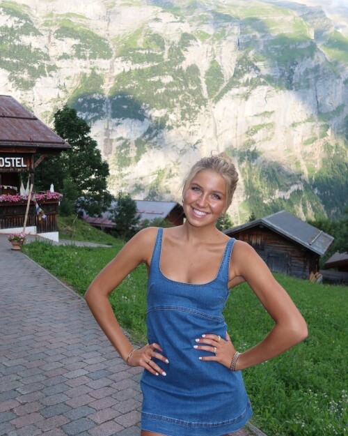 1000073774b47b0db040489b4f