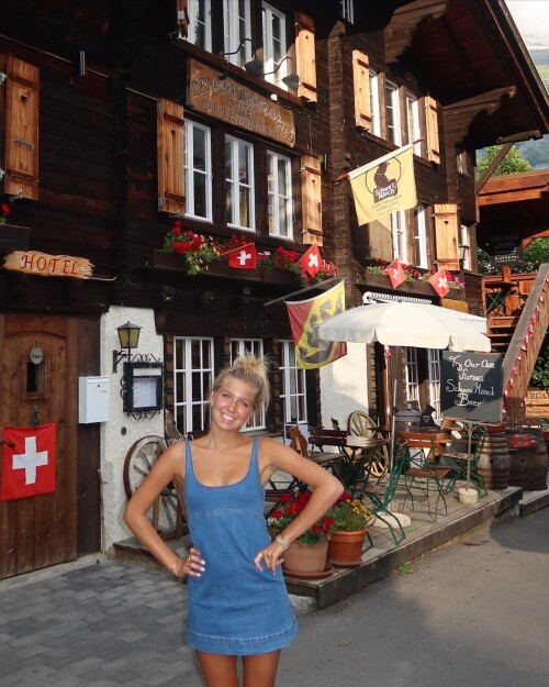 1000073776befa1adfaf5e892b