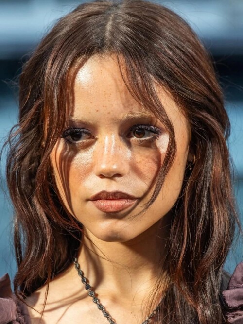 10000737826d55795420dd0518