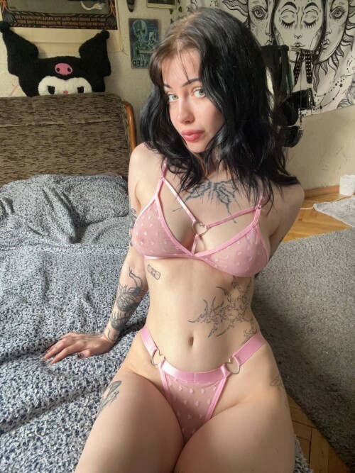 1000074140127d3e3e5499df9b