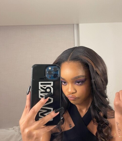 1000074287719306b055a34344