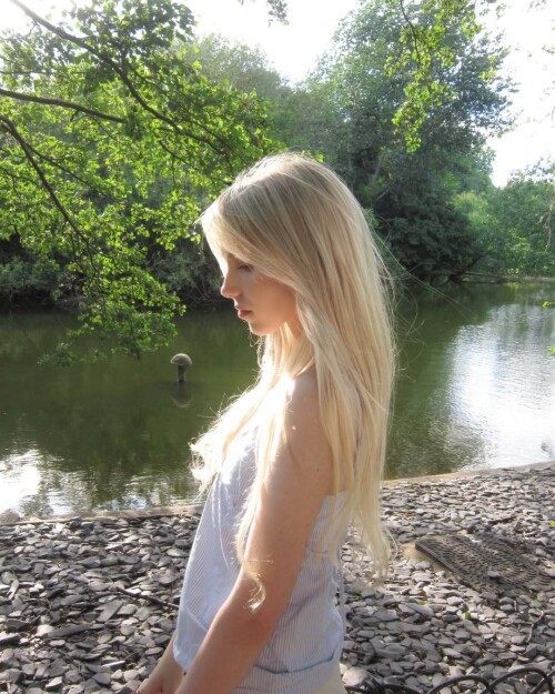 1000074321d44448c15bb7c78d