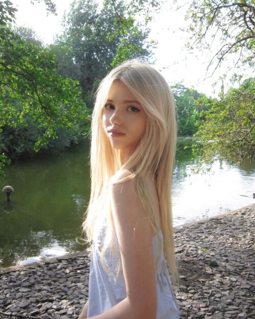 10000743284a3bf1cbdc21e1a7