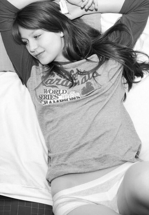 1000074399d9e98c2135478d45