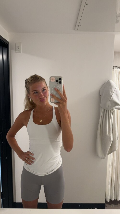 10000749852057c95c400a6b14