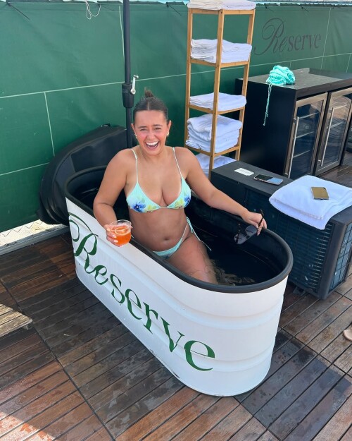 1000075174dabed2b7691d8207