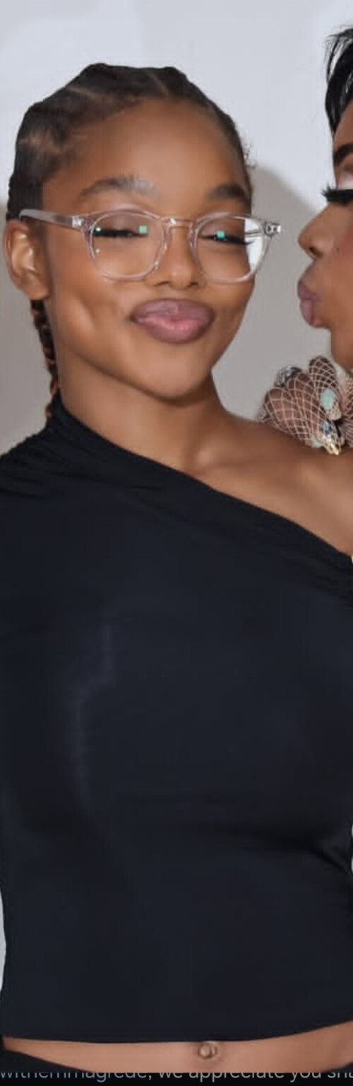 1000075324c8b20967effb573a