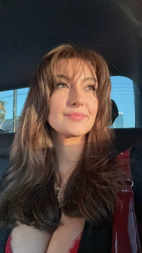 1000075579fe422c5e21730737