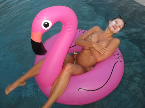 1000076226f2d1b2038f64f20d