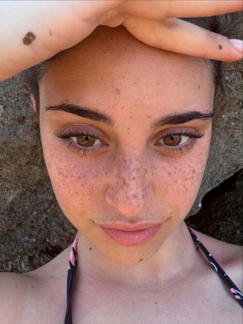 10000762634acd9bfe3c704781