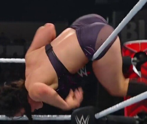 100007643028d5c48f487edf5a