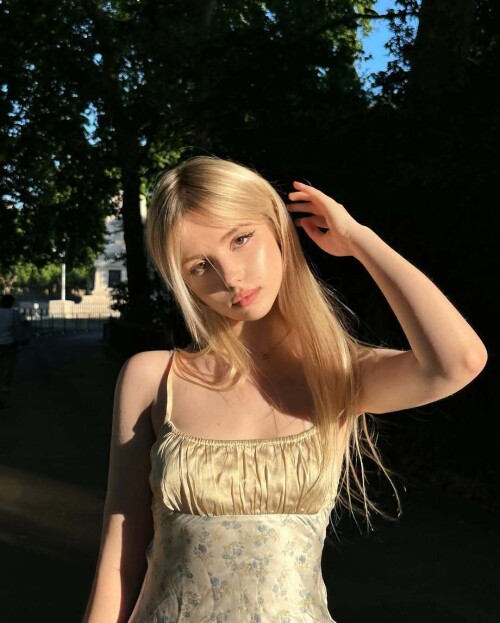 1000076456627233512f18db15