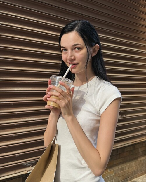 1000076558798d88b17c559a3e