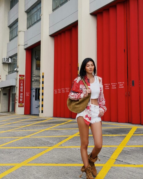 1000076705202aa60c1f32cad9