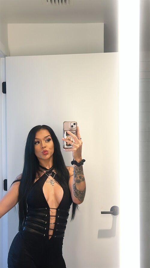 1000077437bfca079d68a3c7bf